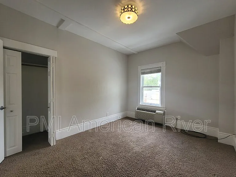 1716 Capitol Ave #5 — Photo 7