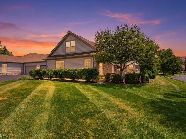 870 Tara Dr, Aurora, OH 44202