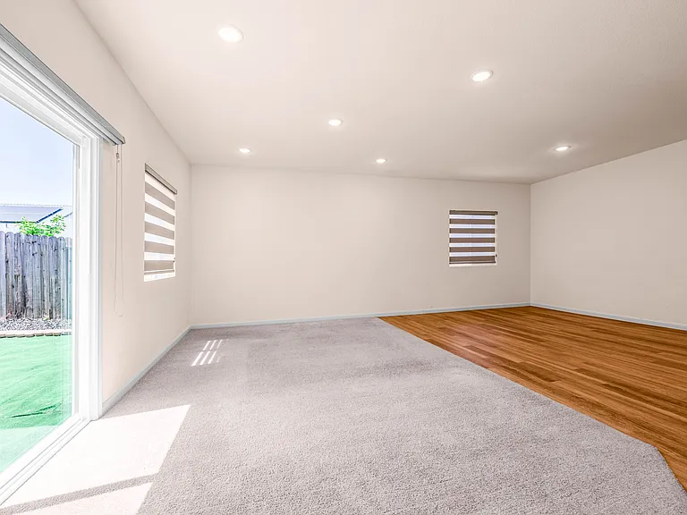 535 Melford Dr — Photo 11