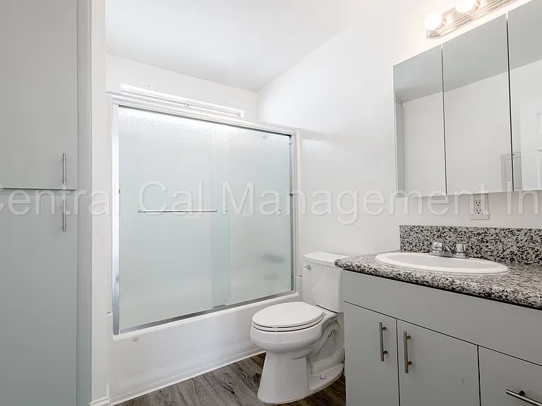 1212 California St — Photo 13