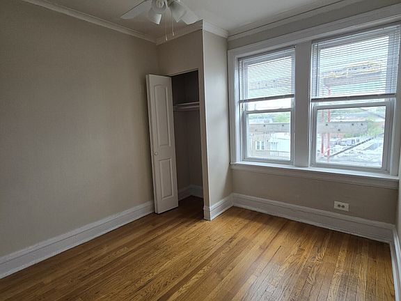 3rd image of 4416 N Whipple St #1E
