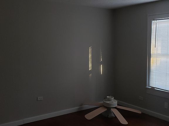 4th image of 1701 Daniel Dr