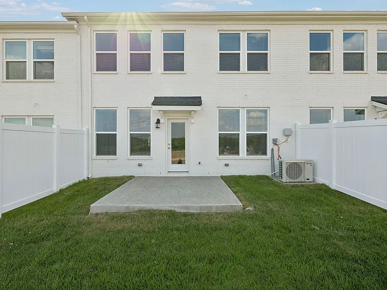 615 Club View Way — Photo 39