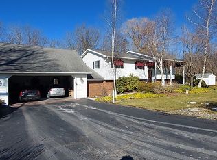 126 E View Dr, Clarks Summit, PA 18411