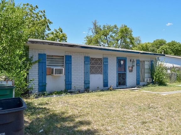2nd image of 1711 Arboleda St