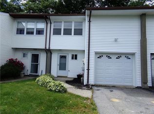 20 Fitzgerald Ct, Monroe, NY 10950