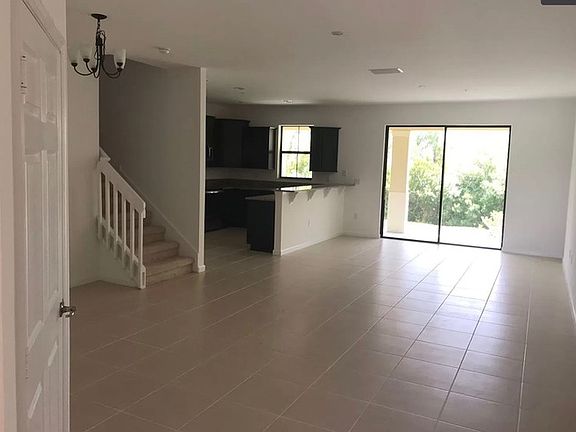 2nd image of 1815 Portofino Meadows Blvd