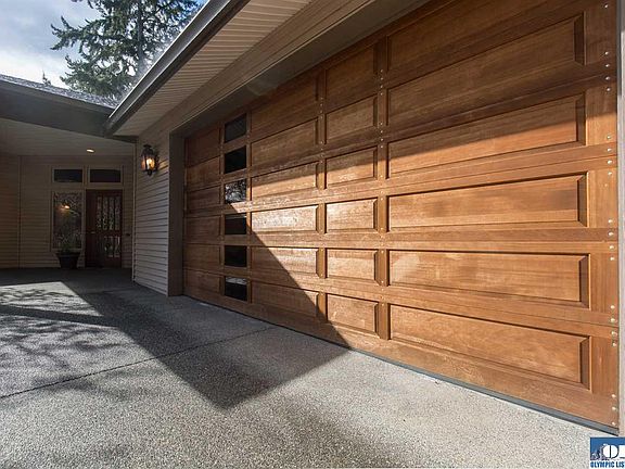 4th image of 302 Spring Rd