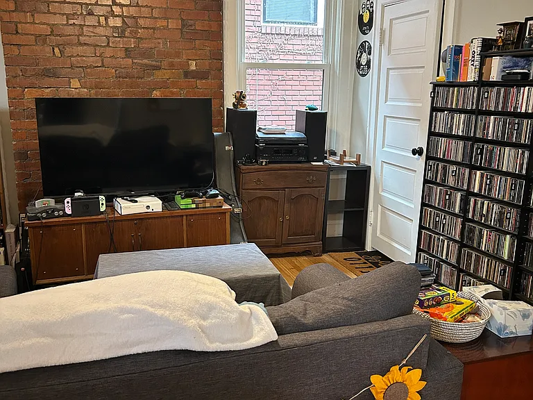 1123 Walnut St #2 — Photo 4