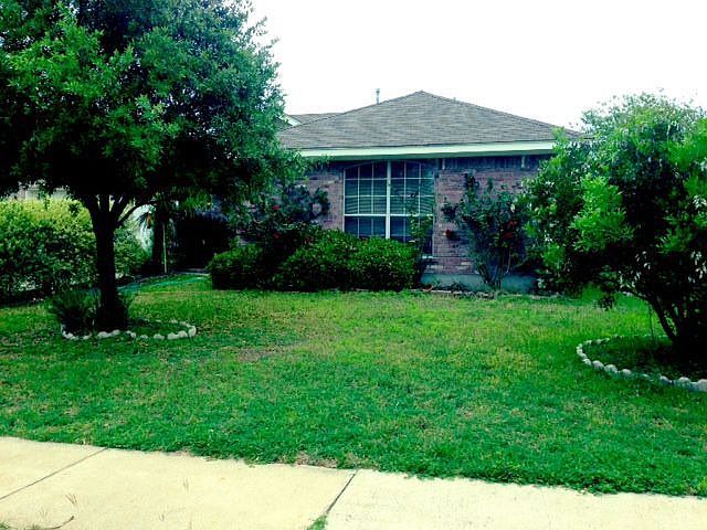 1st image of 1210 Canna Lily Ln