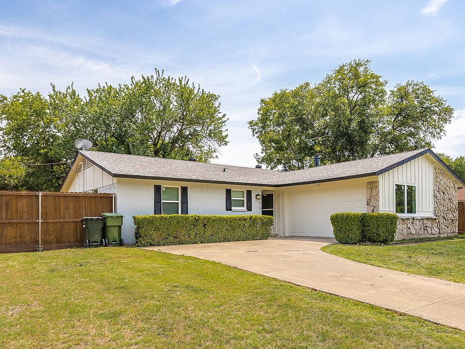 1st image of 3016 Briarwood Dr