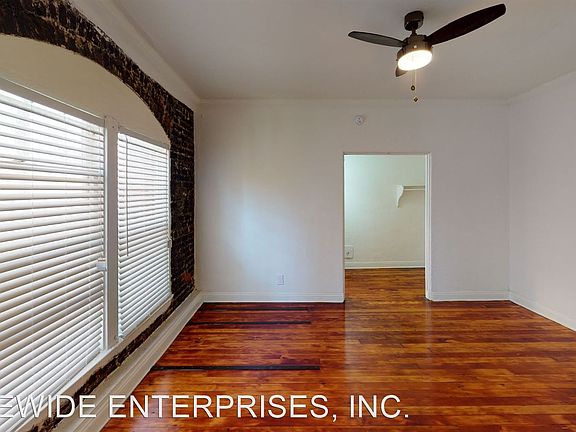 3rd image of 109 S Normandie Ave APT 109
