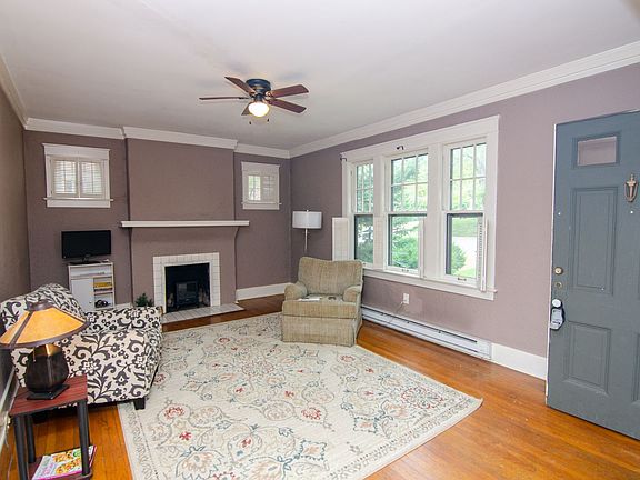 3rd image of 2813 W Linden Ave Unit A