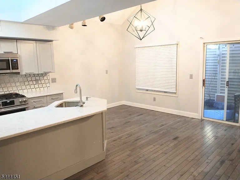 55 Clarken Dr — Photo 12