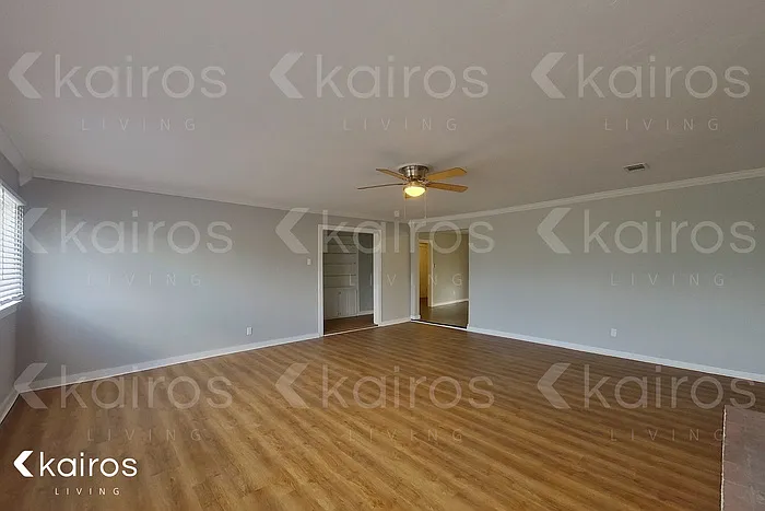 4417 Brown Ave — Photo 8