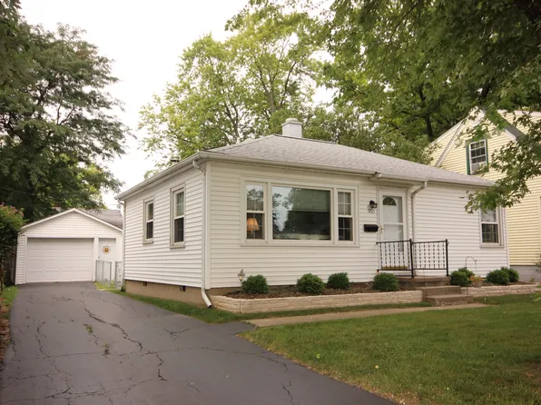 905 E Richwoods Blvd, Peoria, IL 61603
