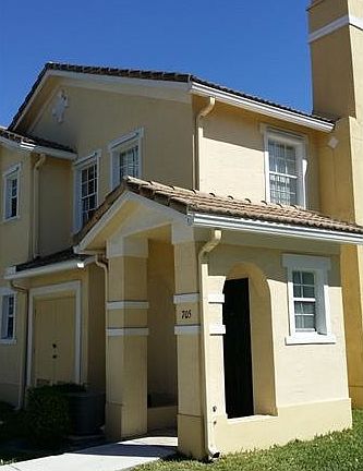 5th image of 705 Belmont Ln #1705