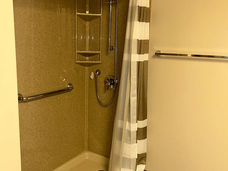 1021 SW Marge Ct — Photo 6