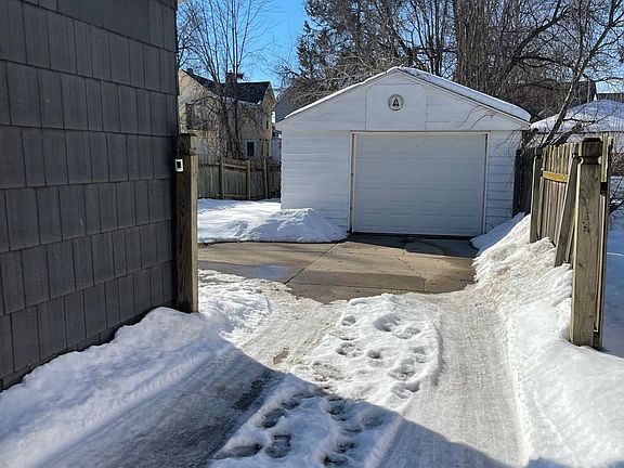 3rd image of 251 Gold Ave NW