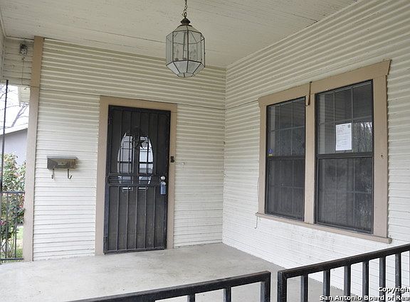 3rd image of 2413 Lee Hall