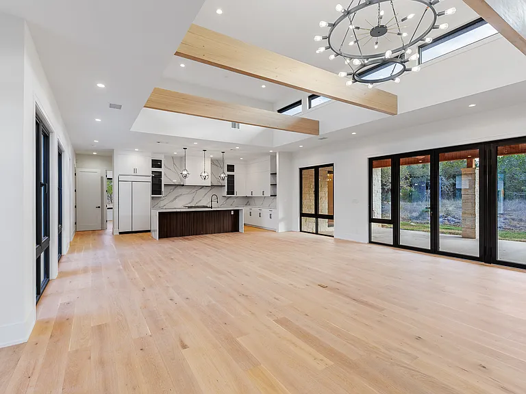 6425 Ranch Road 962 W — Photo 11