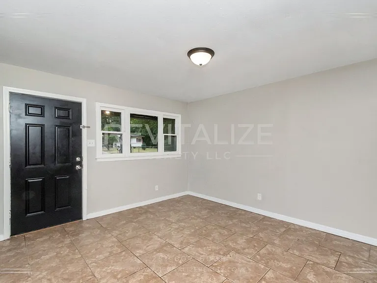 1165 Barker Dr W — Photo 6