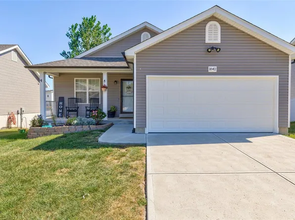 1842 Waters Edge Way, Pevely, MO 63070