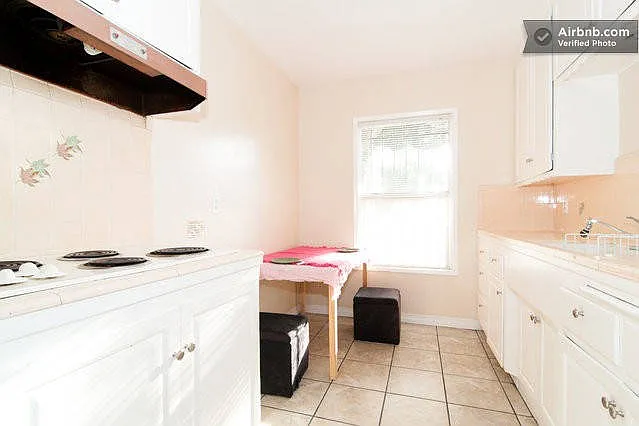 640 Elm Ave #R — Photo 6