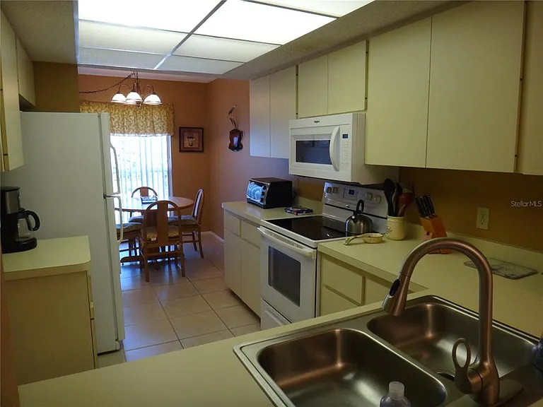 4493 Longmeadow #76 — Photo 6