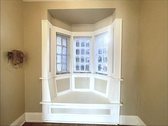 2nd image of 3870 Harney St APT 14