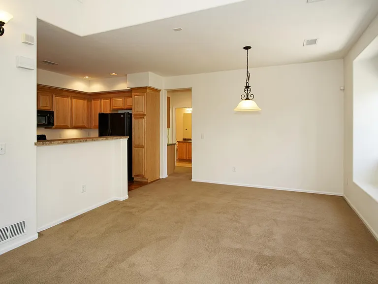 10585 Parkington Ln — Photo 5