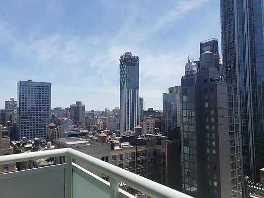 Rented by Metropolitan Property Group | media 11