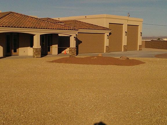 2nd image of 2460 Cajon Ln