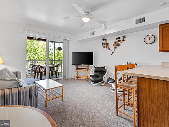 5th image of 12300 Jamaica Ave Unit 209
