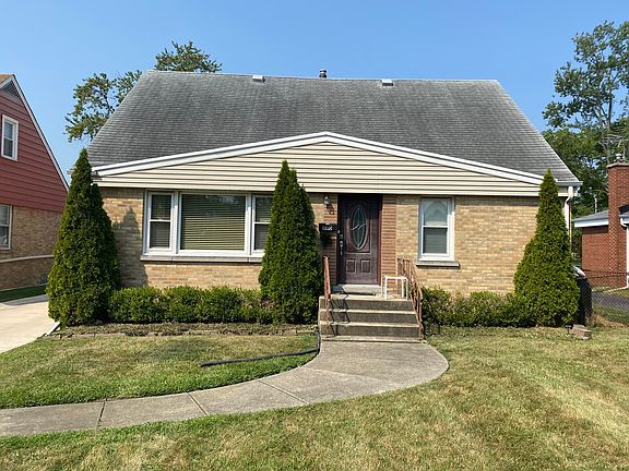 2nd image of 940 S Cadwell Ave