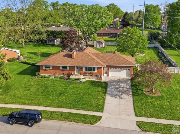 111 Tietzmann Ave, Englewood, OH 45322