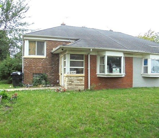 1st image of 9704 S Oglesby Ave
