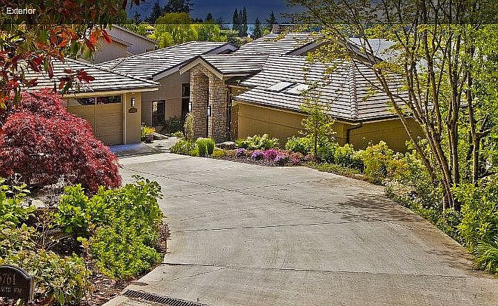 2nd image of 6761 W Mercer Way