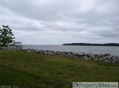 1st image of 103 Old House Point Cir