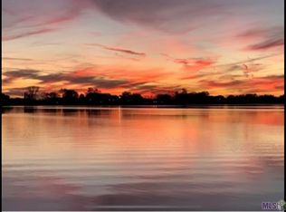 7998 False River Rd, Oscar, LA 70762