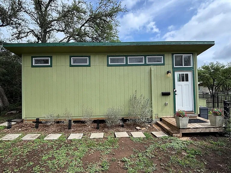 1002 Spanish Oak Trl #B — Photo 3