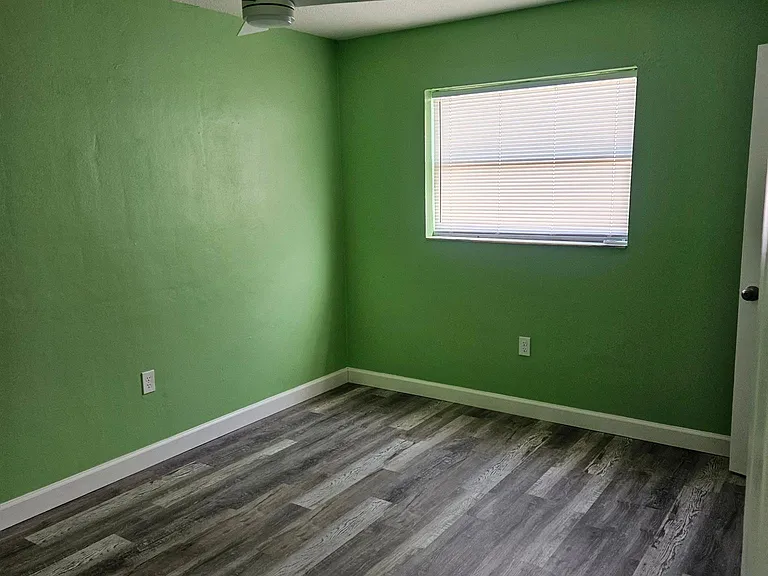50 Needle Blvd #18 — Photo 7