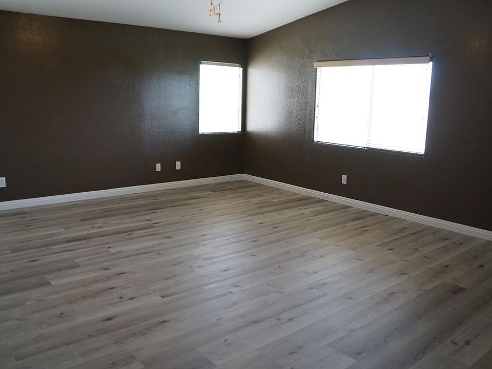 1st image of 582 Newberry Springs Dr