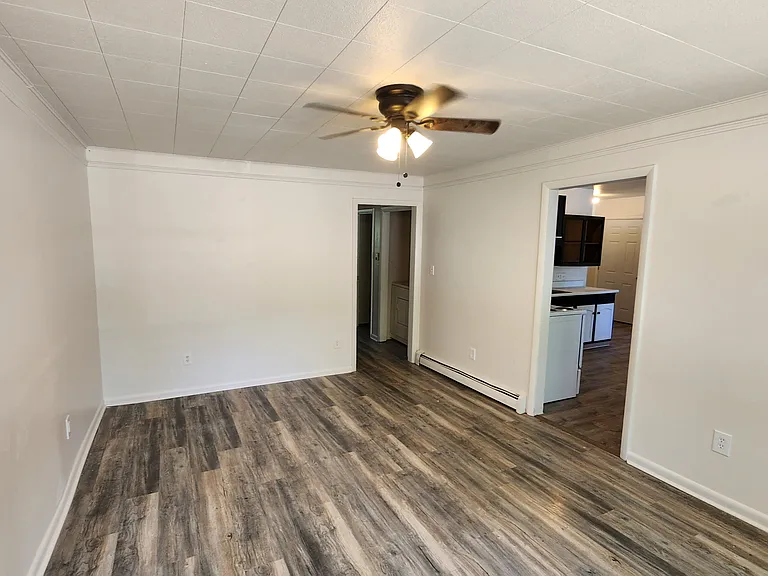489-551 W Main St #601 — Photo 14