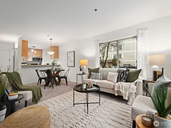 1910 W Casino Road #213, Everett, WA 98204