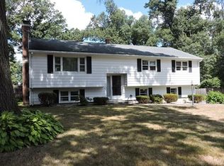 22 Palo Alto Rd, Springfield, MA 01128