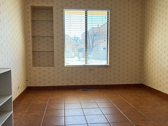 5th image of 8029 Classic Ave NE