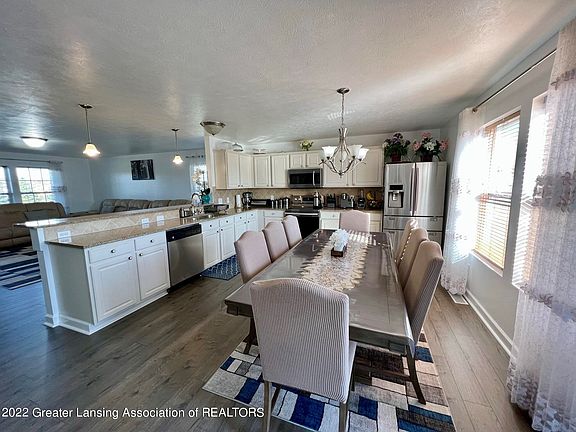 3rd image of 4227 Black Cherry Ln