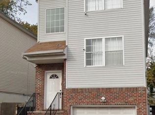 243 N 19Th St, East Orange City, NJ 07017
