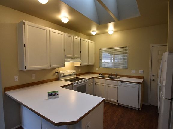4th image of 25210 39th Ave E